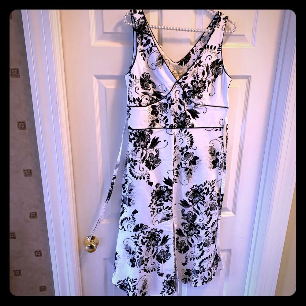 BRAND NEW Black & white floral dress